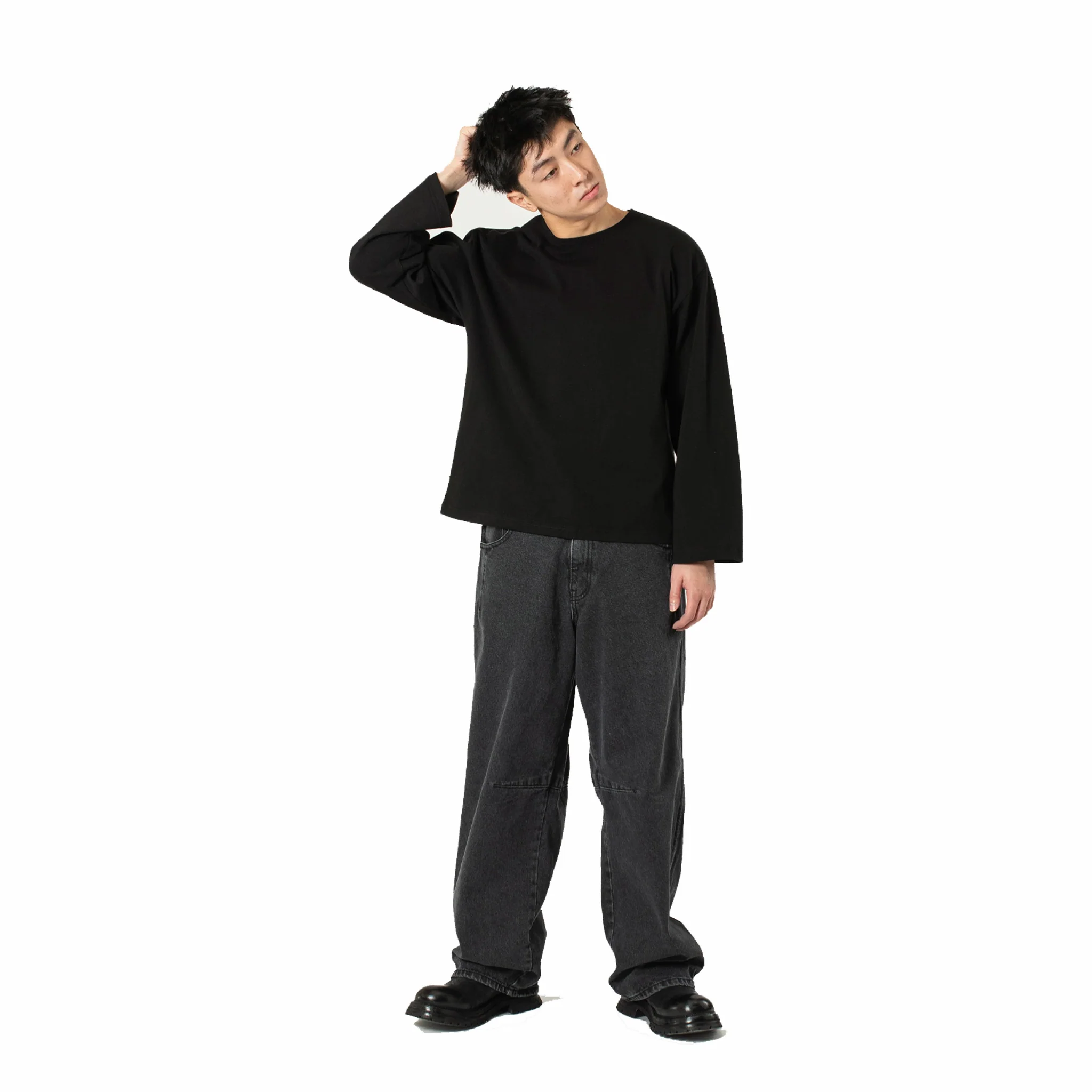 1782-estudio-niksen-half-dart-maxi-jeans-black-4.webp Estudio Niksen Half-Dart Maxi Jeans (Black)